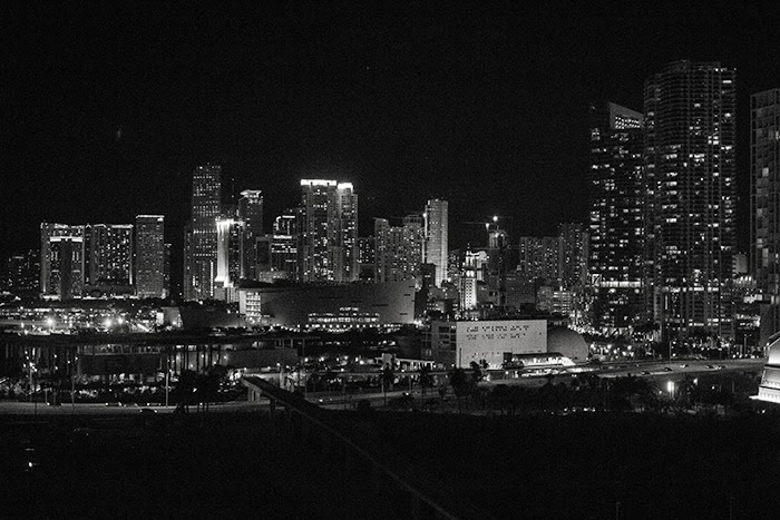 Miami-travel-night-city-urban
